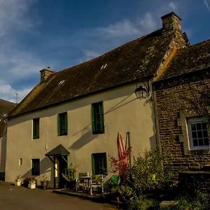 Le Canard Qui Rit Bed & Breakfast Plélauff